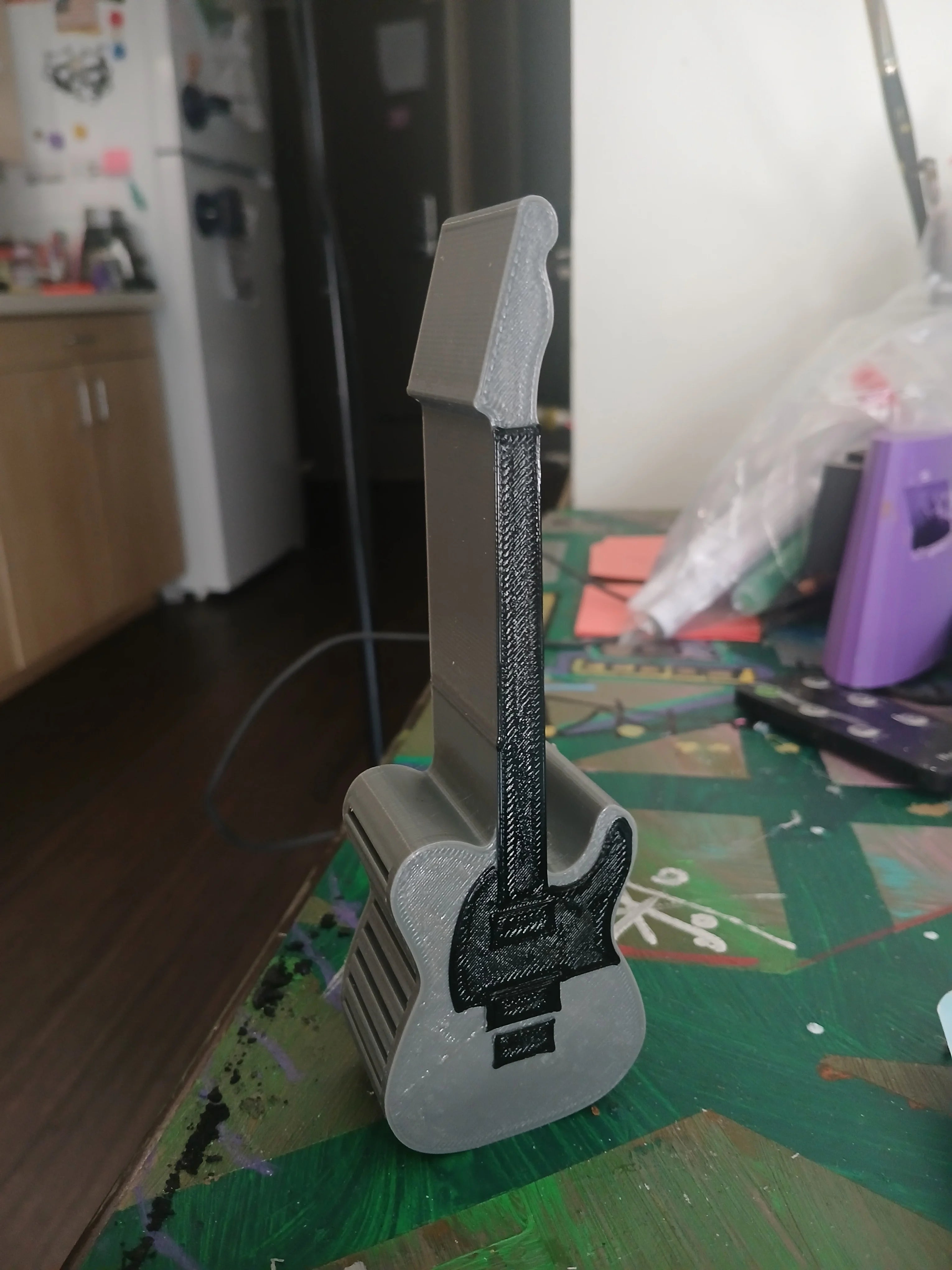 Telecaster guitar style guitar pick holder